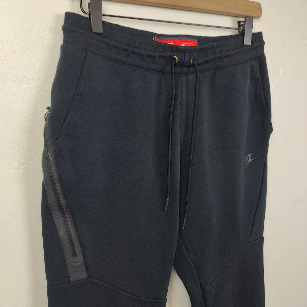 Nike‎ Tech Fleece Pants Mens Small Black Tapered Joggers Activewear Streetwear